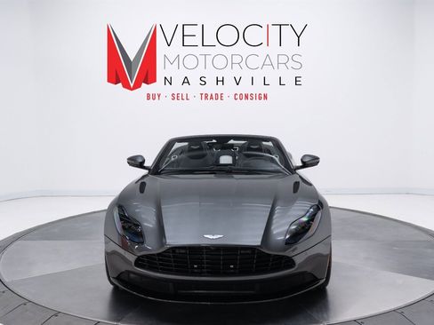 Used 2019 Aston Martin DB11 Volante image 11
