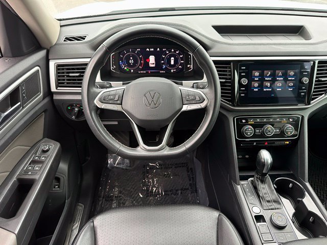 Used 2023 Volkswagen Atlas SE w/ Panoramic Sunroof Package AWD/4WD image 16