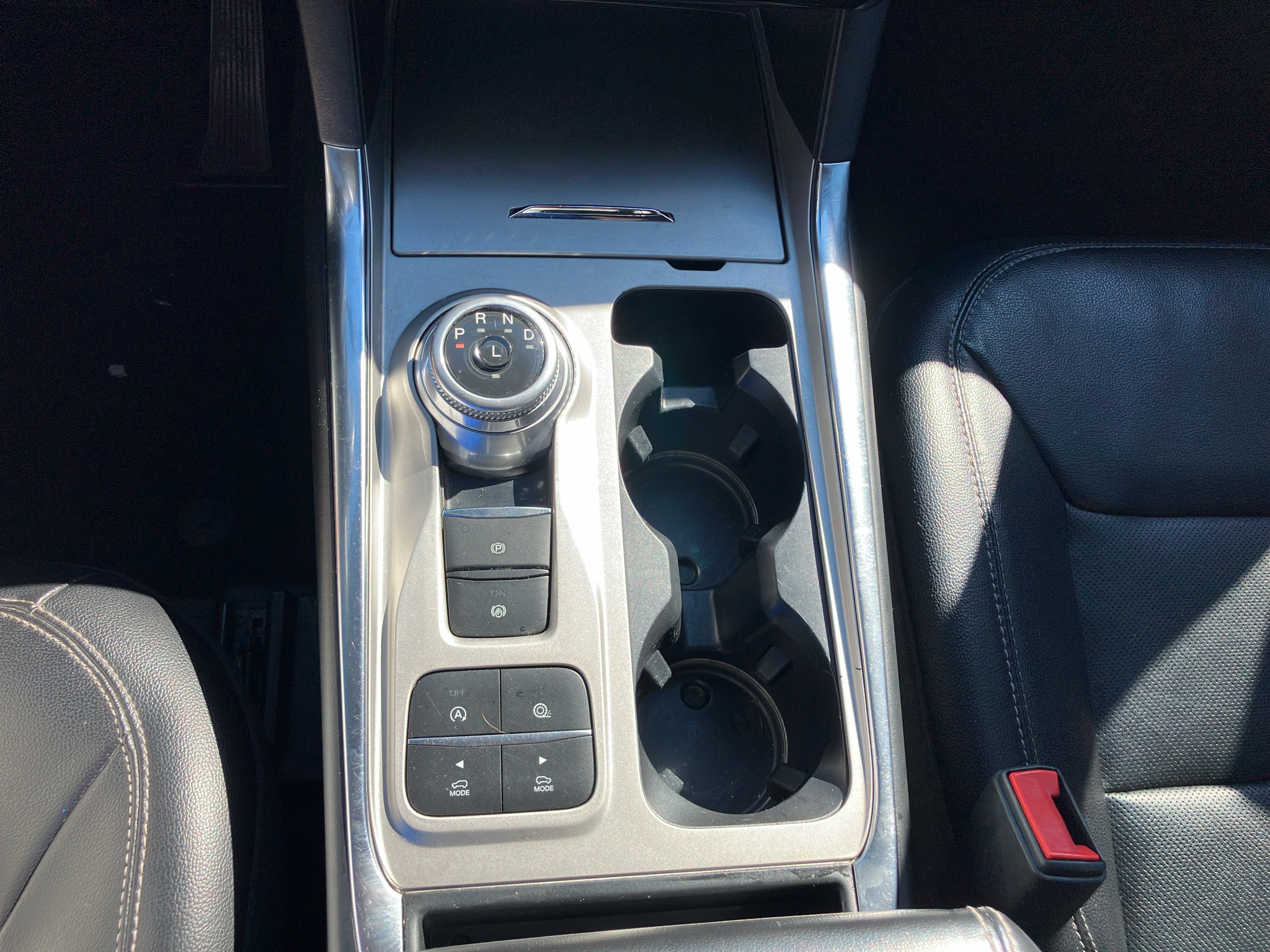 Used 2021 Ford Explorer Limited w/ Equipment Group 301A RWD image 20
