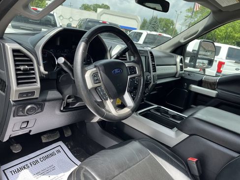Used 2019 Ford F250 Lariat w/ Lariat Value Package AWD/4WD image 14