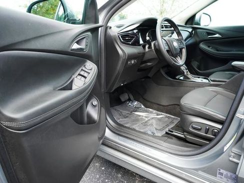 Used 2023 Buick Encore GX Select w/ Sport Touring Package image 11