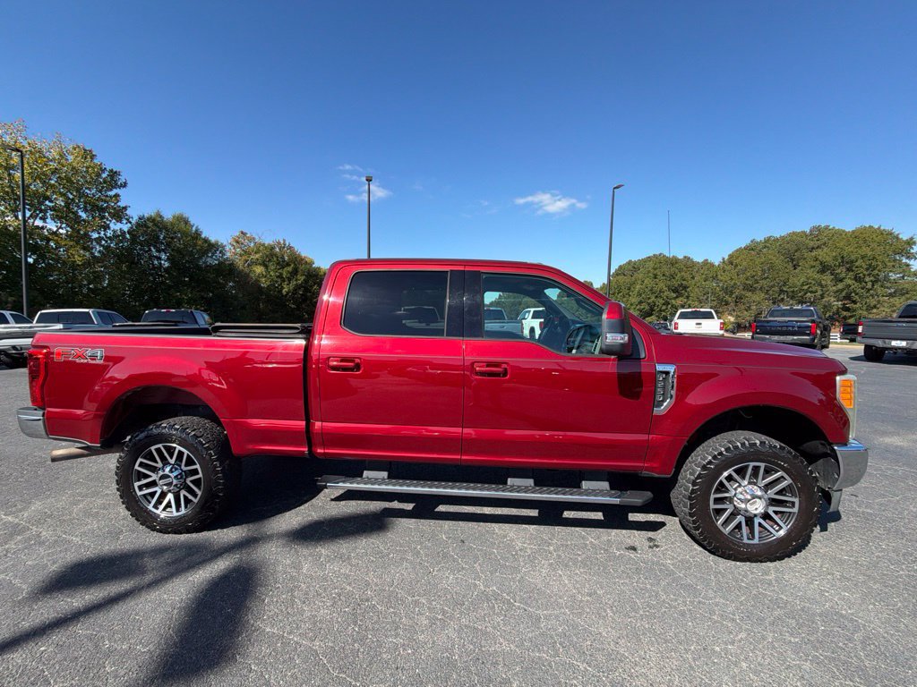 Used 2017 Ford F250 Lariat w/ Lariat Value Package AWD/4WD image 21
