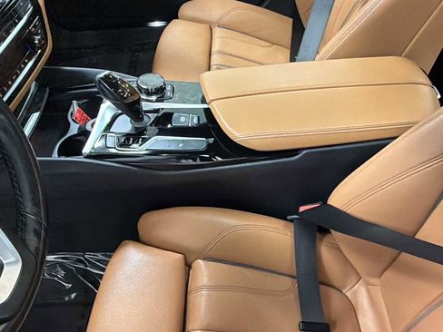 Used 2018 BMW 540i xDrive image 23