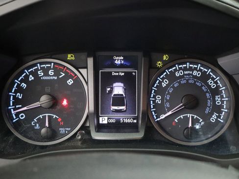 Used 2022 Toyota Tacoma TRD Sport image 13