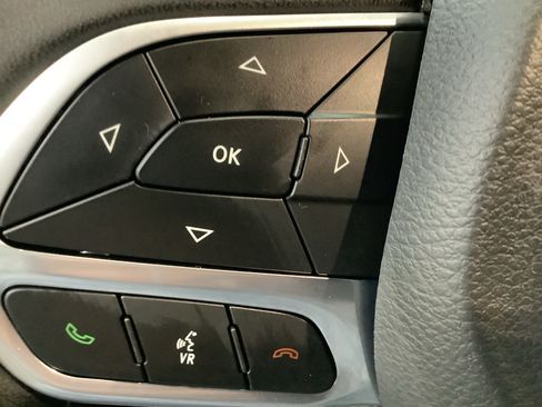 New 2026 Chrysler Pacifica Select FWD image 15
