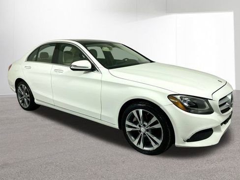 Used 2017 Mercedes-Benz C 300 4MATIC Sedan image 3