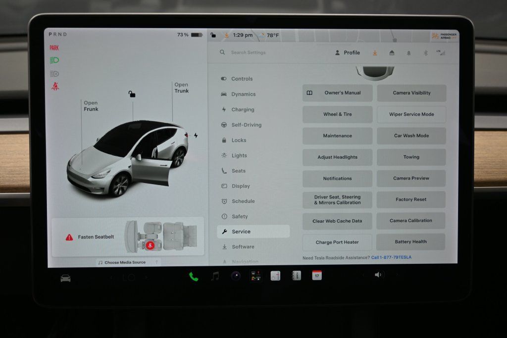 Used 2021 Tesla Model Y Long Range AWD/4WD image 29