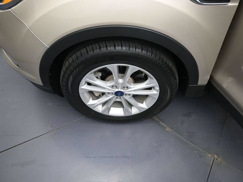 Used 2018 Ford Escape SE AWD/4WD image 34