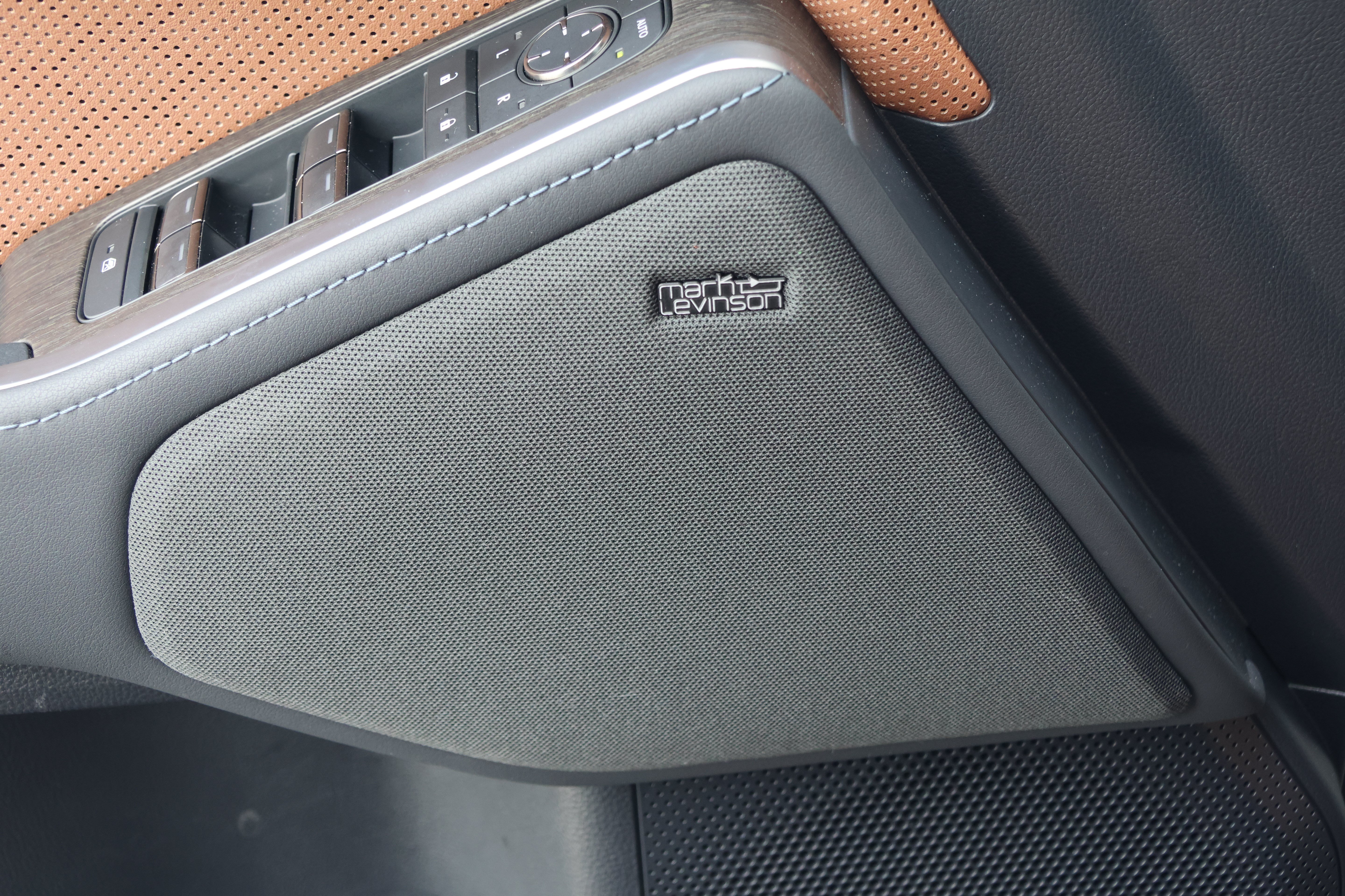 Used 2024 Lexus GX 550 w/ Accessory Package (Z1) AWD/4WD image 13