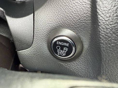 Used 2014 Ford Focus Titanium image 29