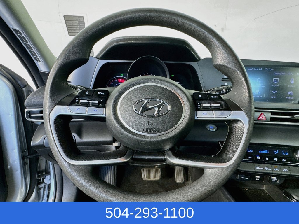 Used 2023 Hyundai Elantra SEL w/ Cargo Package FWD image 13