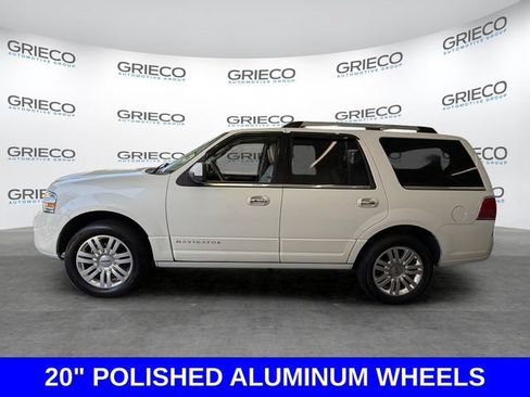 Used 2012 Lincoln Navigator 2WD w/ Monochrome Appearance Pkg image 4