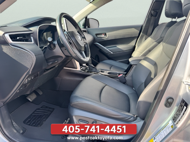 Used 2025 Toyota Corolla Cross XLE w/ Convenience Package AWD/4WD image 23