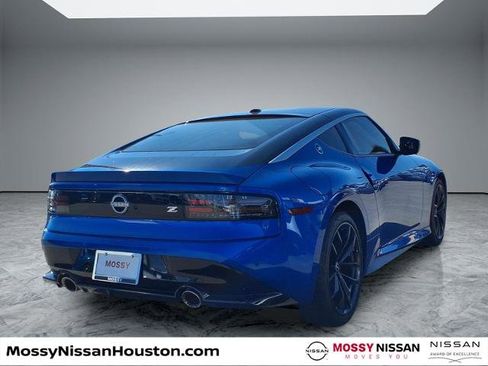 Certified 2024 Nissan Z Performance w/ Floor Mat Package image 7