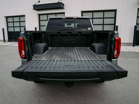 Used 2021 GMC Sierra 1500 AT4 w/ AT4 Premium Package image 11