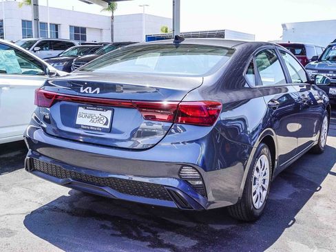 Certified 2023 Kia Forte LX FWD image 7