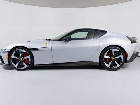 Used 2025 Ferrari 12Cilindri RWD image 3