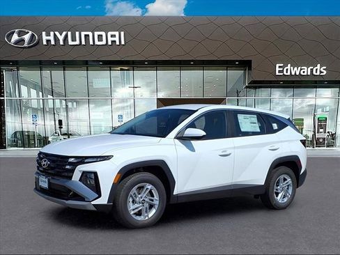 New 2026 Hyundai Tucson SE image 1