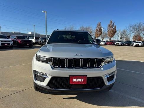 New 2025 Jeep Grand Cherokee Limited w/ Trailer Tow Package image 2