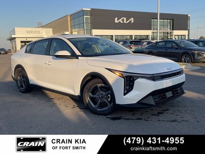 New 2025 Kia K4 LXS
