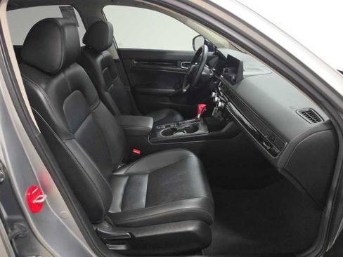 Used 2024 Honda Civic EX-L image 10