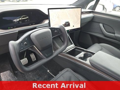 Used 2023 Tesla Model X image 9