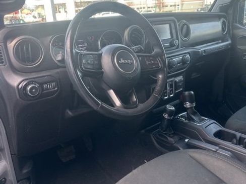 Used 2019 Jeep Wrangler Sport S image 21