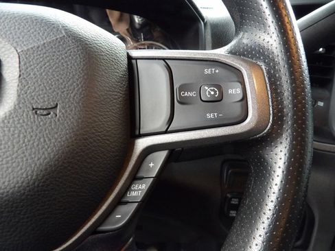 Used 2024 RAM 3500 Tradesman w/ Chrome Appearance Group AWD/4WD image 37