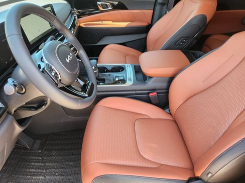 New 2026 Kia Carnival SX Prestige FWD image 10