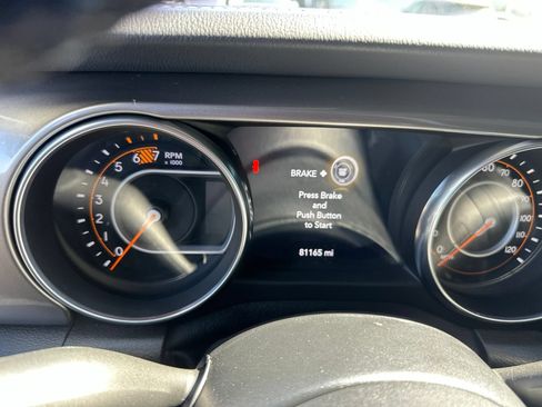 Used 2020 Jeep Wrangler Unlimited Sahara AWD/4WD image 18