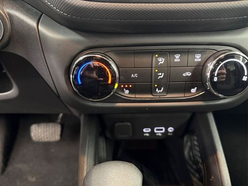 Used 2023 Chevrolet TrailBlazer LT image 29