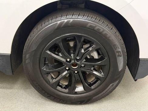 Used 2020 Chevrolet Equinox LT AWD/4WD image 27