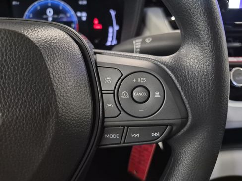 Used 2026 Toyota Corolla LE FWD image 23