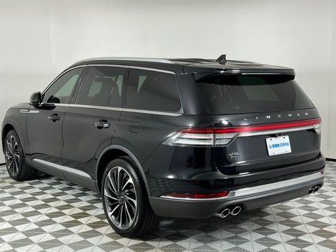 Used 2023 Lincoln Aviator Reserve w/ Equipment Group 201A image 7