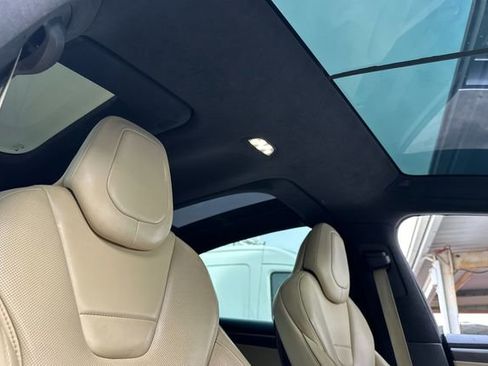 Used 2016 Tesla Model X 90D image 15