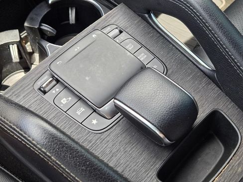 Used 2021 Mercedes-Benz GLE 350 4MATIC image 30