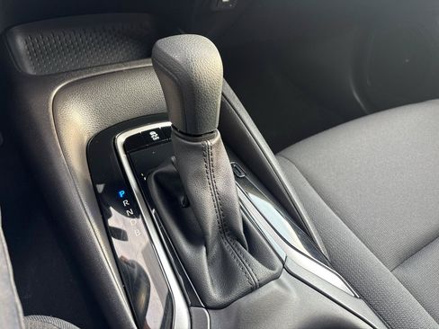 Used 2025 Toyota Corolla LE FWD image 22