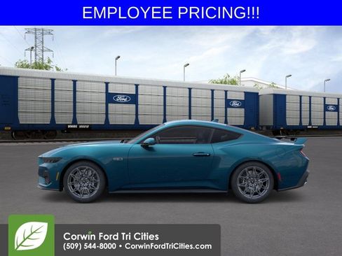 New 2026 Ford Mustang GT RWD image 4