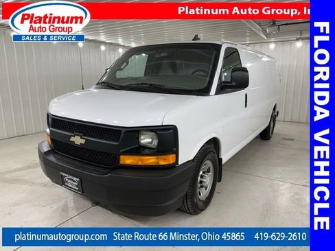 Used 2017 Chevrolet Express 3500 Extended image 1