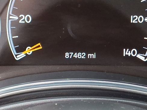 Used 2018 Jeep Grand Cherokee Limited image 21