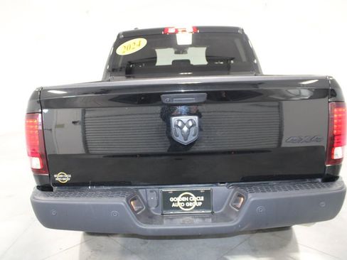 Used 2024 RAM 1500 Classic Warlock image 8