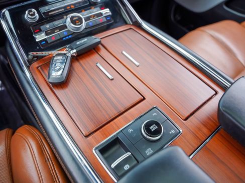 Used 2021 Lincoln Navigator Reserve AWD/4WD image 33