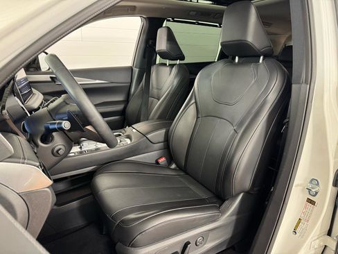 Used 2025 INFINITI QX60 Luxe image 13