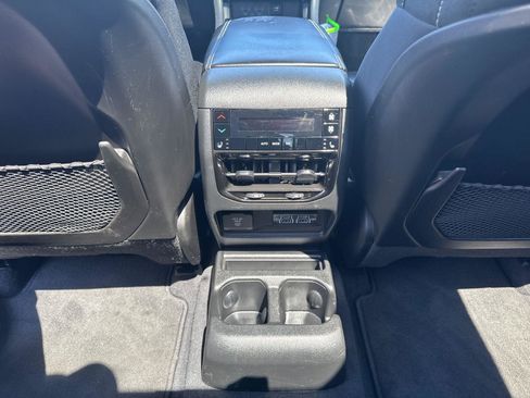 Used 2023 Jeep Grand Cherokee L Limited AWD/4WD image 29