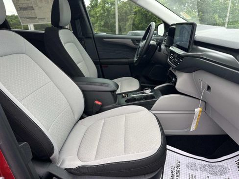Used 2025 Ford Escape Active w/ Tech Pack #1 FWD image 13