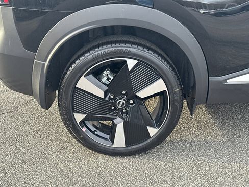 New 2026 Nissan Kicks SR image 17