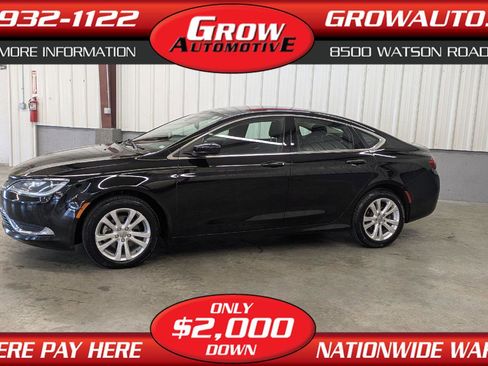 Used 2015 Chrysler 200 Limited w/ Convenience Group image 1