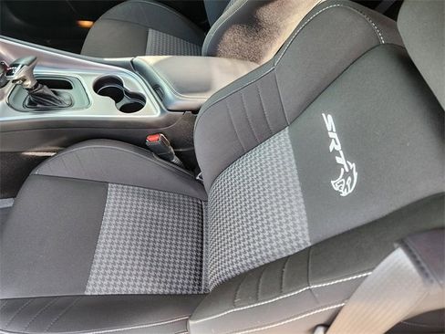 Used 2022 Dodge Challenger SRT Hellcat image 8