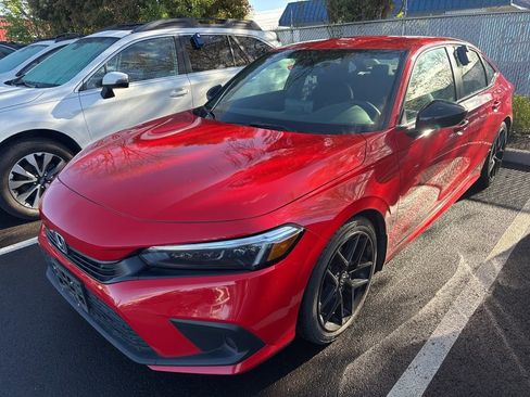 Used 2023 Honda Civic Sport image 1