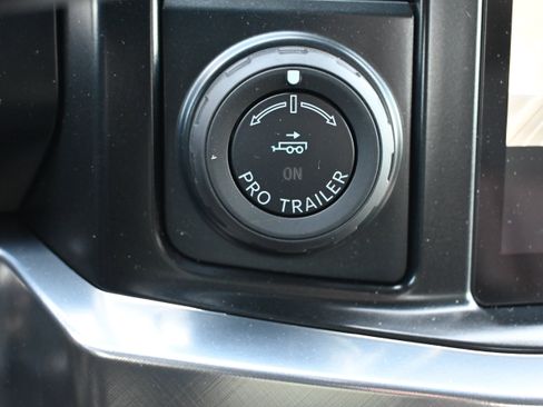 New 2026 Ford F250 King Ranch w/ Chrome Package AWD/4WD image 25